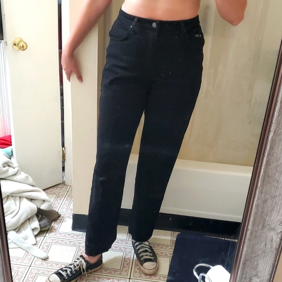 Black Denim Mom Jeans - Picture 5 of 10